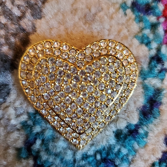 Joan Rivers Heart Brooch - Picture 2 of 5